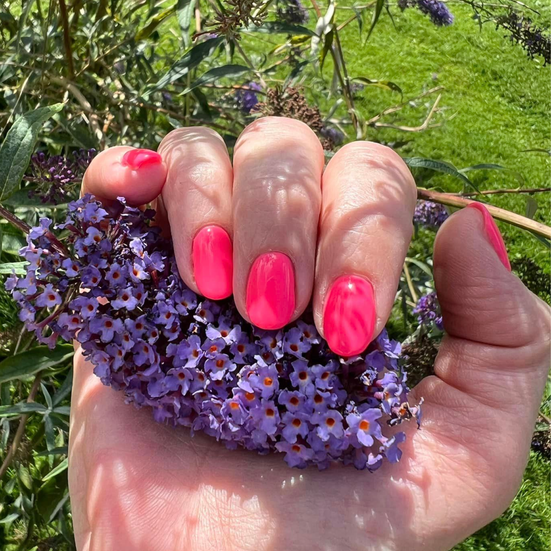 Gel Polish • 581 Fruity Punch • 21FREE • The Gel Collection™
