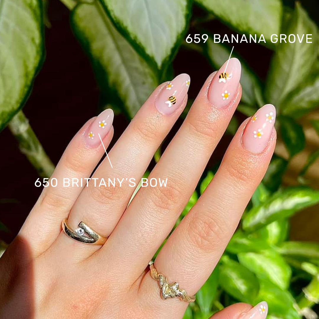 Gel Polish • 650 Brittany’s Bow • 21FREE • The Gel Collection™