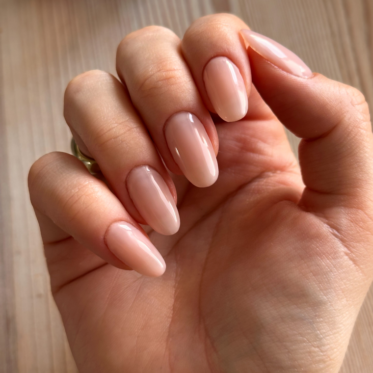 669 Blushing Nude (semi-transparent)