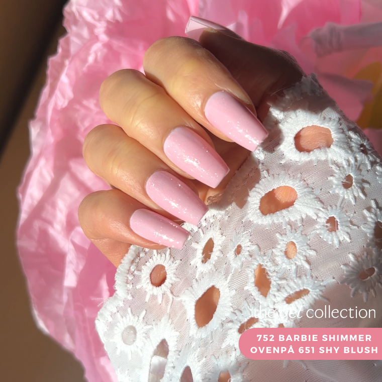 752 Barbie Shimmer (semi-transparent)