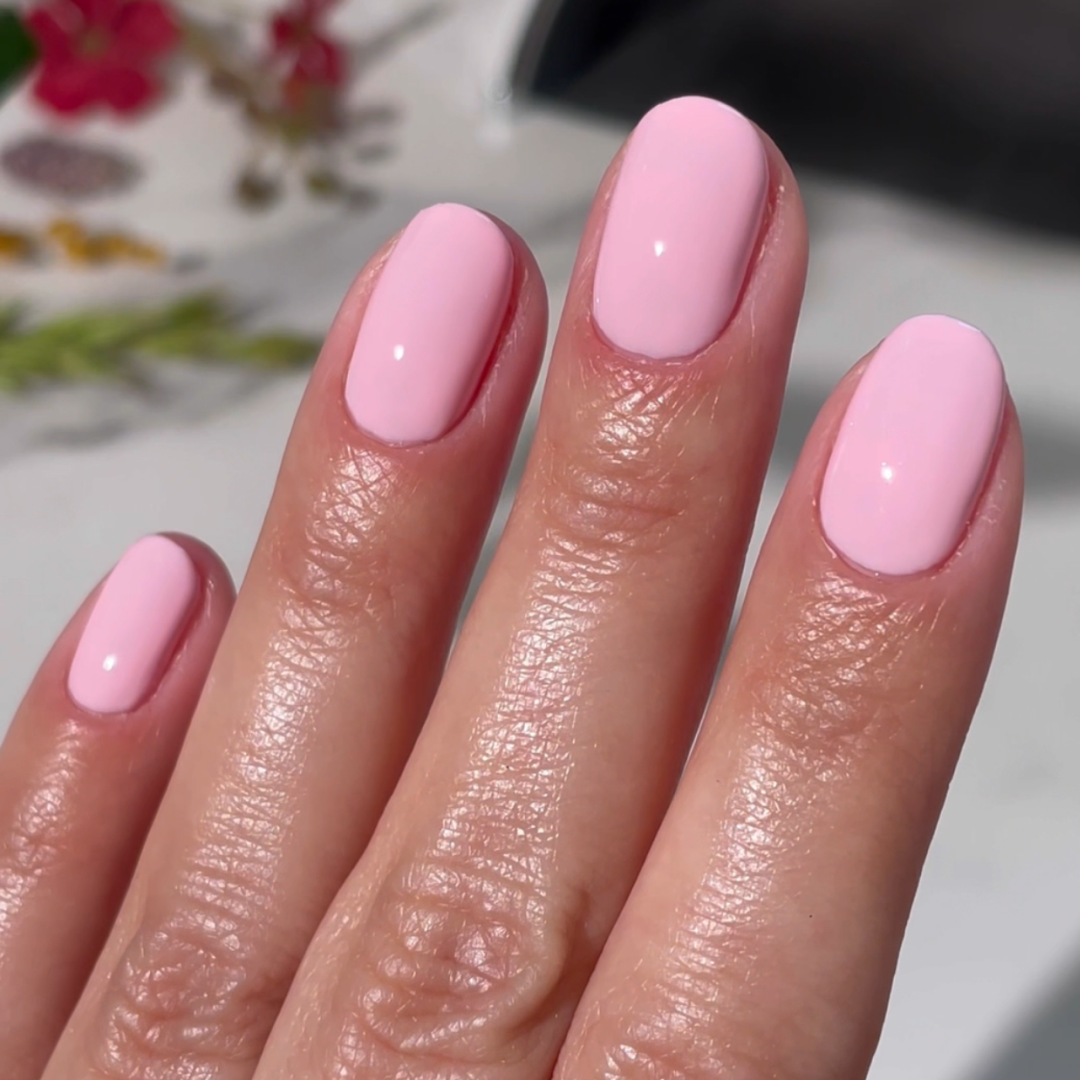 Gel Polish • 822 Sweet Blush • 21FREE • The Gel Collection™