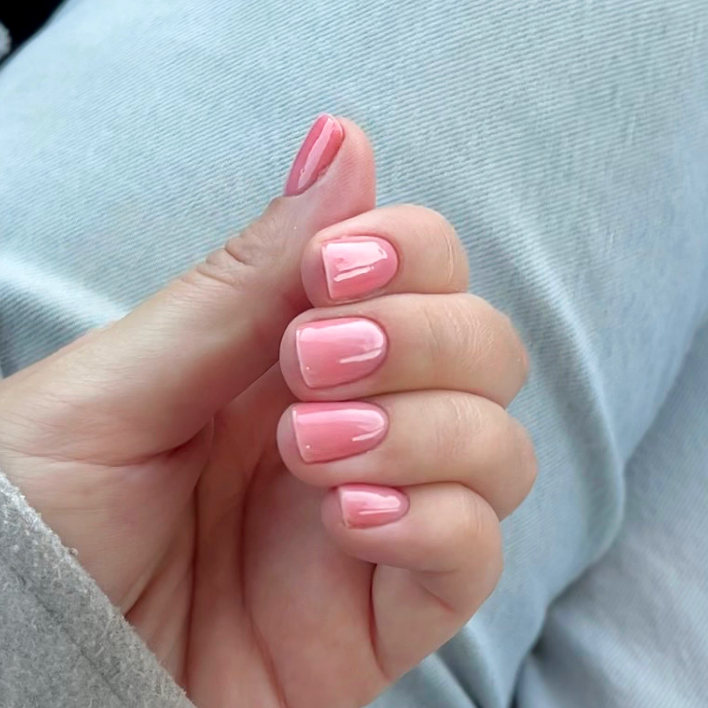 Gel Polish • 855 Silk Blush (transparent) • 21FREE • The Gel Collection™
