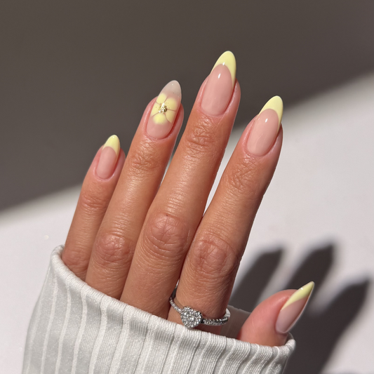 Gel Polish • 515 Vanilla • 21FREE • The Gel Collection™