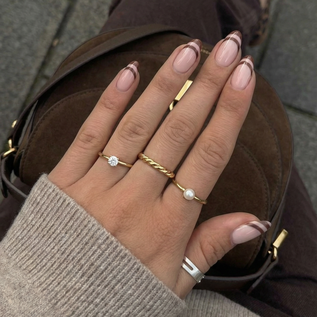 Gel Polish • 669 Blushing Nude (semi-transparent) • 21FREE • The Gel Collection™