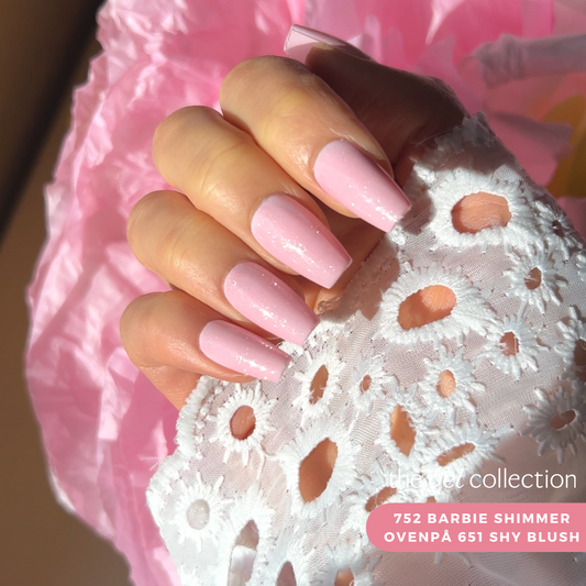 Gel Polish • 752 Barbie Shimmer (semi-transparent) • 21FREE • The Gel Collection™