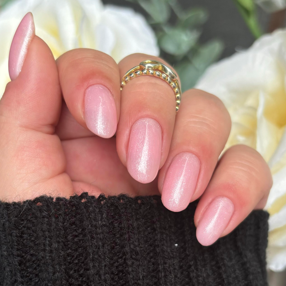 Gel Polish • 753 Baby Pink Shimmer (transparent) • 21FREE • The Gel Collection™
