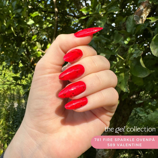 Gel Polish • 781 Fire Sparkle (semi-transparent) • 21FREE • The Gel Collection™