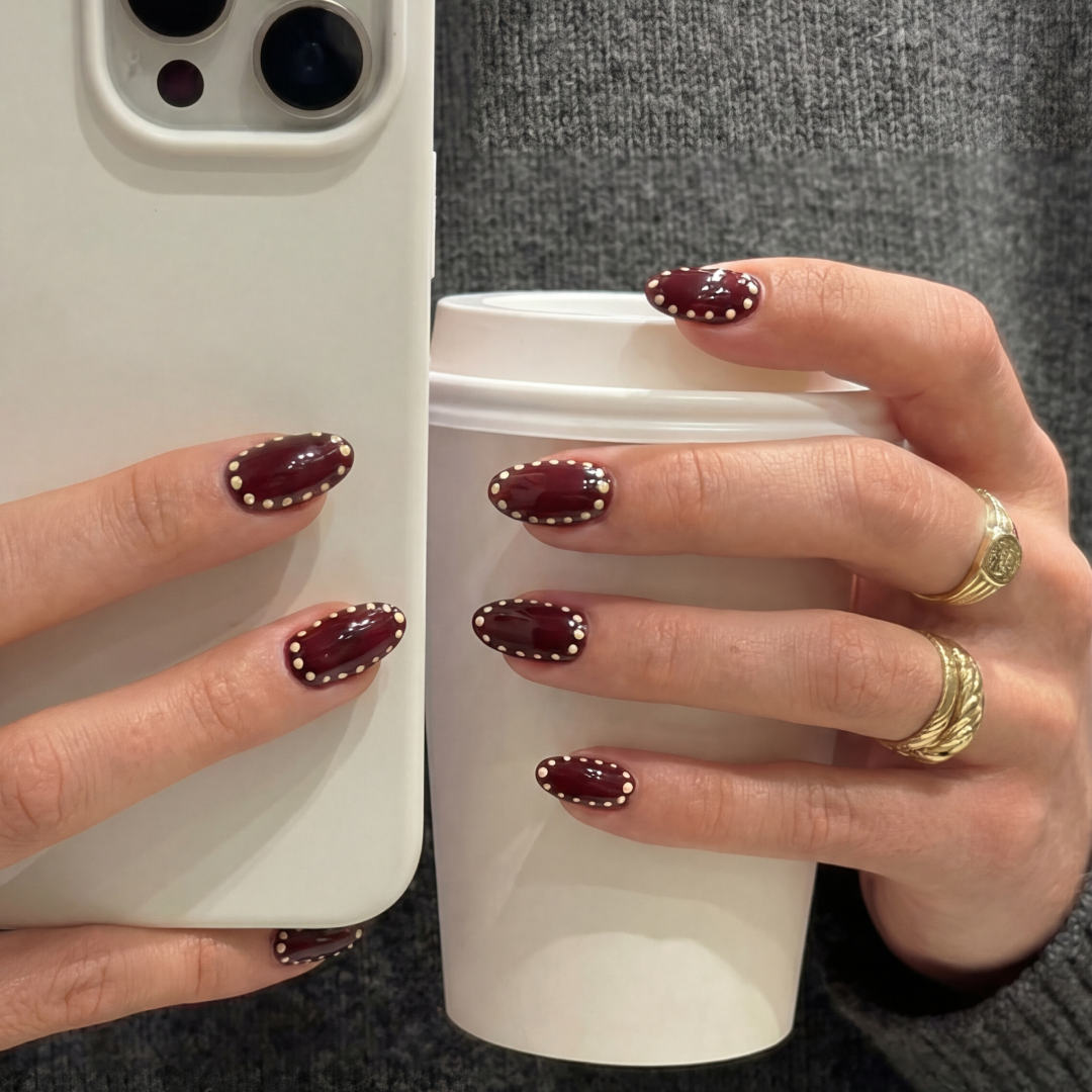 Gel Polish • 811 Bordeaux Eve • 21FREE • The Gel Collection™