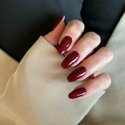 Gel Polish • 811 Bordeaux Eve • 21FREE • The Gel Collection™