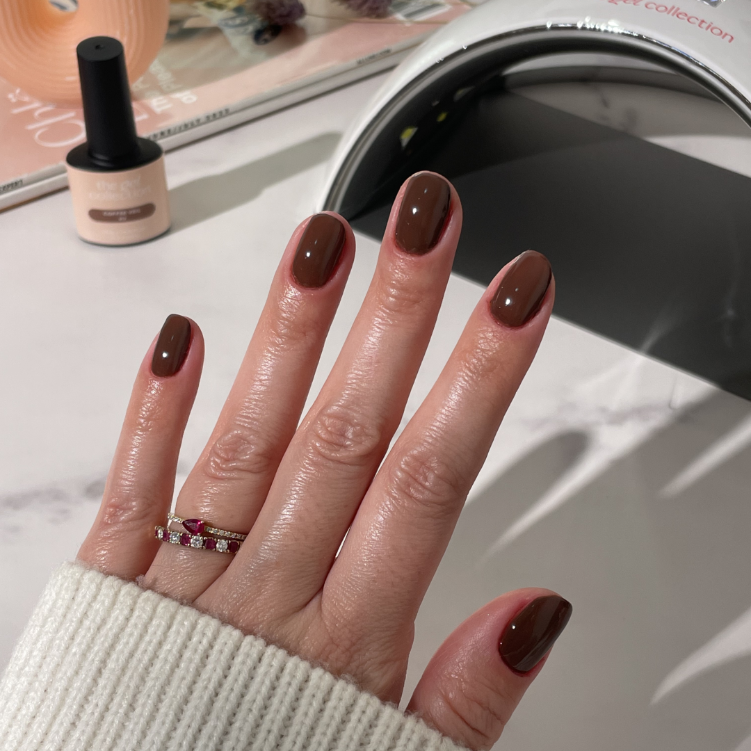 Gel Polish • 812 Coffee Veil • 21FREE • The Gel Collection™