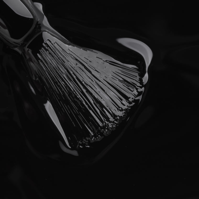 570 Black