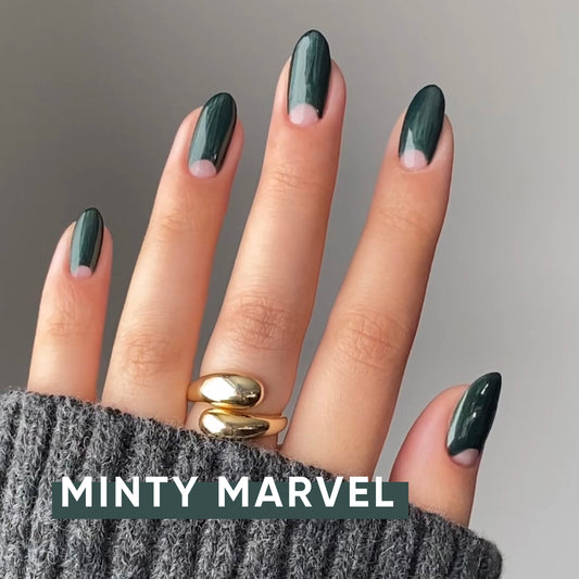 Gel Polish • 747 Minty Marvel (semi-transparent) • 21FREE • The Gel Collection™