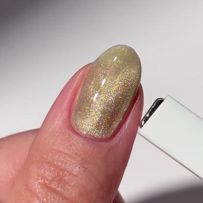 Cat Eye Velvet Gel Polish • Golden Muse • 21FREE • The Gel Collection™