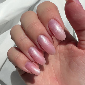 Gel Polish • 753 Baby Pink Shimmer (transparent) • 21FREE • The Gel Collection™