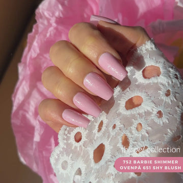 Gel Polish • 752 Barbie Shimmer (semi-transparent) • 21FREE • The Gel Collection™