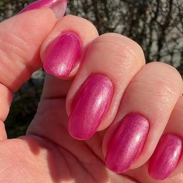 Gel Polish • 585 Going Out (semi-transparent) • 21FREE • The Gel Collection™