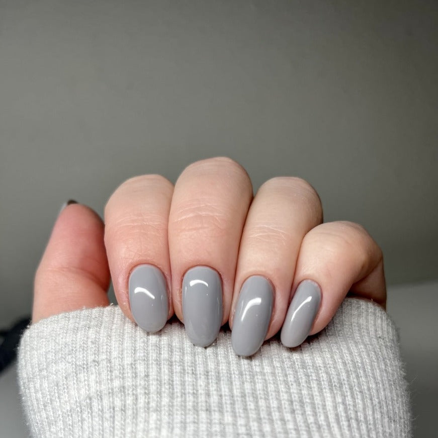 Gel Polish • 567 Grey • 21FREE • The Gel Collection™