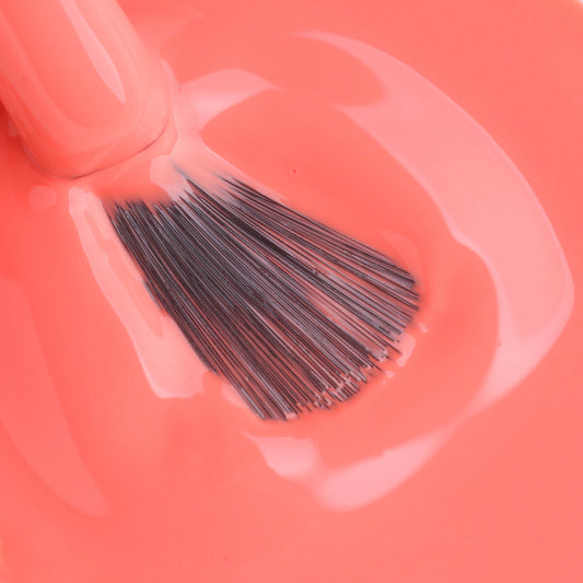 Gel Polish • 576 Coral • 21FREE • The Gel Collection™